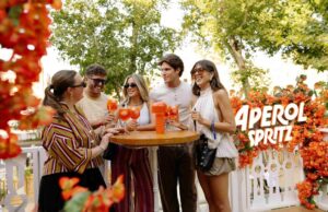 Aperol Spritz reúne a creadores de contenido en Icónica Santalucía Sevilla Fest