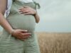 El retraso de la maternidad centra las conclusiones del Mes de la Fertilidad