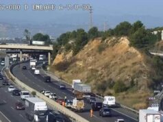 Un accidente colapsa la A-7 a su paso por Paterna