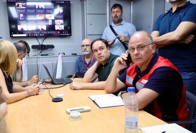Juanfran_Perez_Llorca_participa_en_la_reunion_del_CECOPI_para_coordinar_la_extincion_del_incendio_en_La_Vall_dUixo.jpg