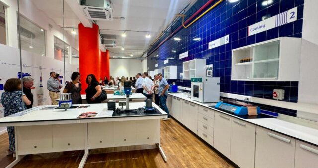 La_Generalitat_Valenciana_Inaugura_el_Blasco_Battery_Lab_Pionero_en_Formacion_de_Baterias.jpg