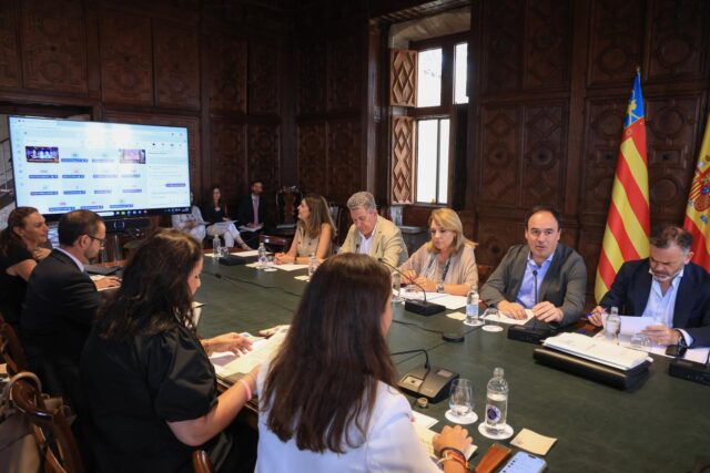 La_Generalitat_impulsa_alianzas_estrategicas_europeas_en_sectores_clave_como_automocion_y_defensa.jpg