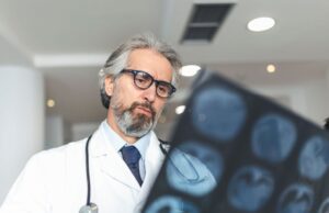 Las listas de espera sanitarias disminuyen en Madrid durante el primer semestre de 2026