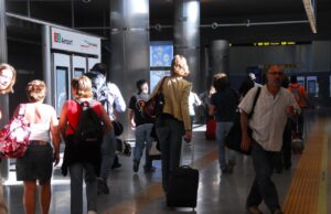 Metrovalencia inicia renovación de la vía entre Aeroport y Quart de Poblet, alterando el servicio nocturno