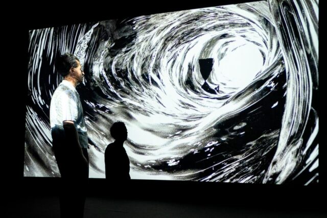Visitas_guiadas_gratuitas_en_el_Espai_dArt_Contemporani_de_Castello_para_disfrutar_de_la_exposicion_de_Abdelkader_Benchamma.jpg