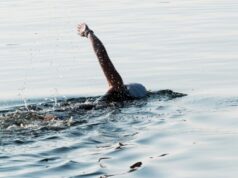 Programas de aprendizaje de natación buscan reducir las muertes por ahogamiento