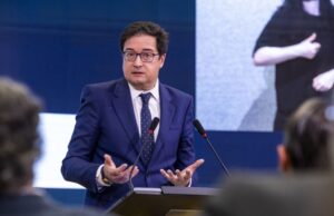 AP institute considera decisiva la regulación estatal de los grupos de interés