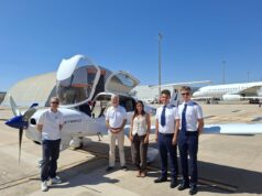El aeropuerto de Castellón firma un acuerdo con Skywings para establecer un centro de formación de pilotos