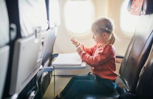 EasyJet explica cómo hacer más fácil un viaje en avión con niños