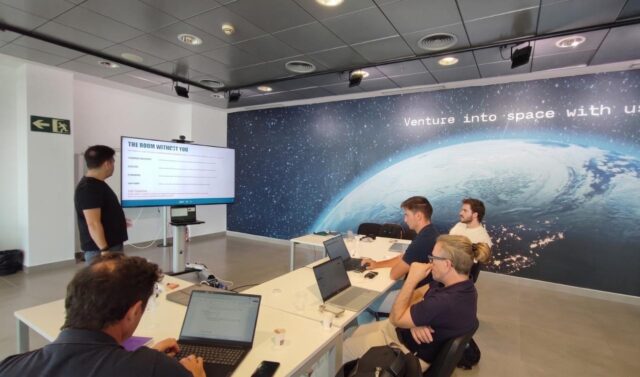 Convocatoria_en_el_Aeropuerto_de_Castellon_para_nuevas_start-ups_de_la_Agencia_Espacial_Europea.jpg