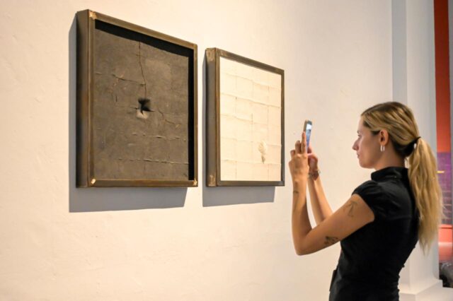 El_Centre_del_Carme_Conmemora_Cuatro_Decadas_de_La_Artista_Pepa_L._Poquet_en_Una_Exposicion_Innovadora.jpg