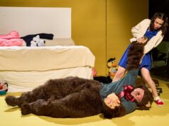 El Teatro Rialto inaugará octubre con el estreno de ‘Tristesa i alegria en la vida de les girafes’ de Bullanga Companyia de Teatre