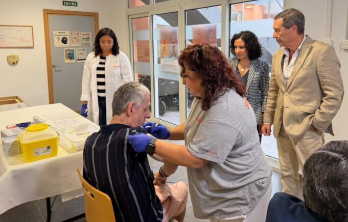 La Generalitat Valenciana inmunizará a 29.400 mayores en centros sociosanitarios contra virus respiratorios