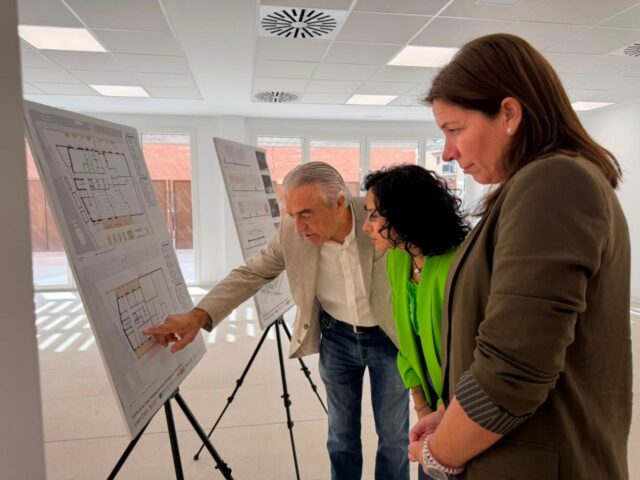 La_Generalitat_avanza_en_la_inauguracion_de_un_nuevo_centro_de_dia_para_mayores_en_Rafelbunyol.jpg