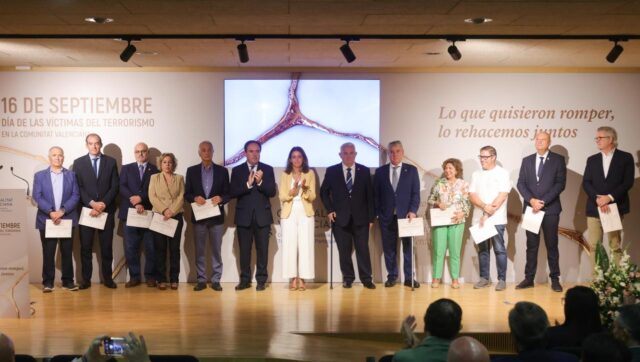 Perez_Llorca_reafirma_el_compromiso_de_no_olvidar_a_las_victimas_del_terrorismo_en_su_conmemoracion.jpg