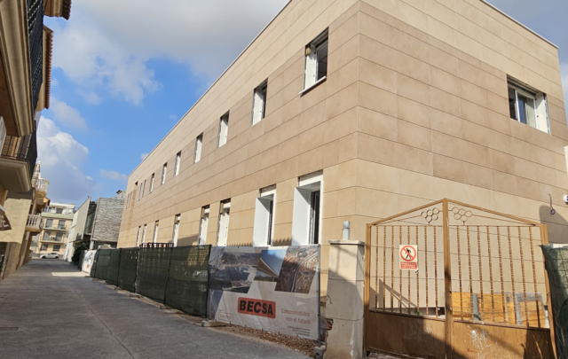 Sanidad_concluye_la_primera_etapa_de_ampliacion_del_centro_de_salud_de_Rafelbunyol_y_comienza_la_atencion_en_el_nuevo_edificio.png