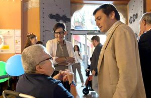 El Secretario Autonómico de Servicios Sociales Celebra 25 Años de la Residencia Pepe Alba como Referente en Atención a Personas con Discapacidad