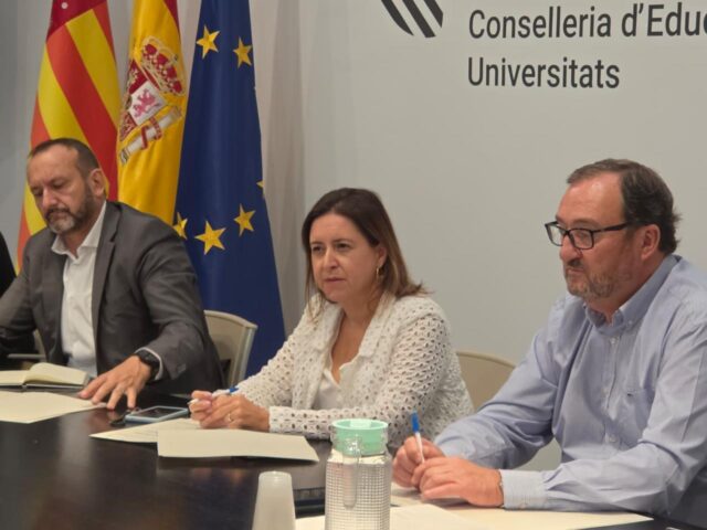 La_Conselleria_de_Educacion_amplia_el_Proyecto_Guardabosc_a_70_centros_educativos_para_fomentar_la_educacion_ambiental_y_la_prevencion_de_incendios.jpg