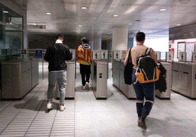 Metrovalencia_refuerza_su_servicio_para_el_partido_entre_Valencia_CF_y_Athletic_Club.jpg