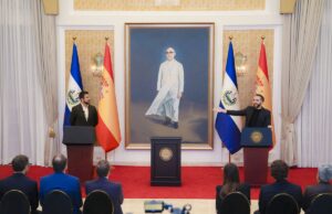El Salvador y Cox pactan proyectos de baterías, energía solar, gas natural y agua