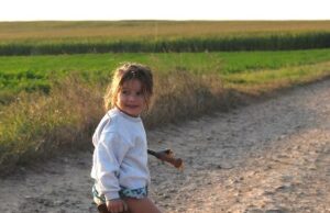 El Camino de Carlota busca dos millones para impulsar una terapia génica contra el síndrome de Cockayne B