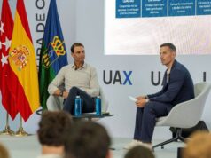 Rafa Nadal comparte sus aprendizajes con los estudiantes de su escuela universitaria
